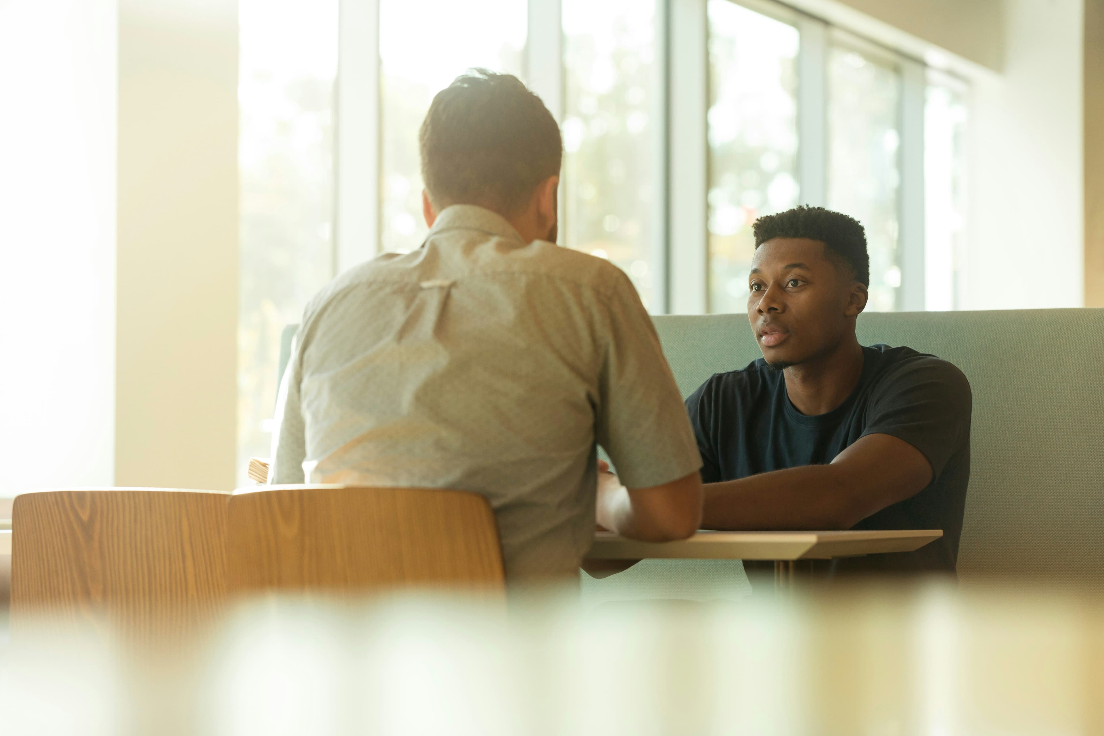 Tres tipos de conversaciones difíciles y cómo resolverlas sin perder autoridad como líder